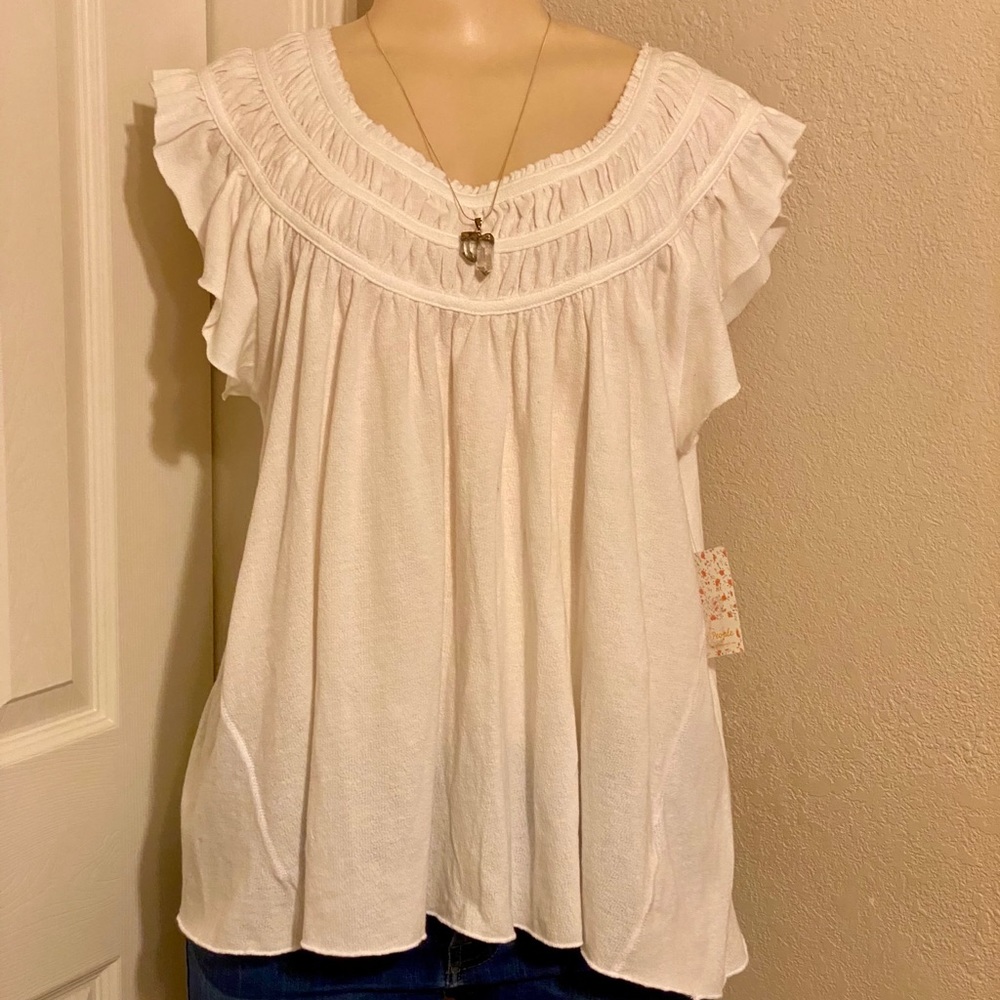Free people Ivory Wear On or Off The Shoulder BNWT Small (runs big)